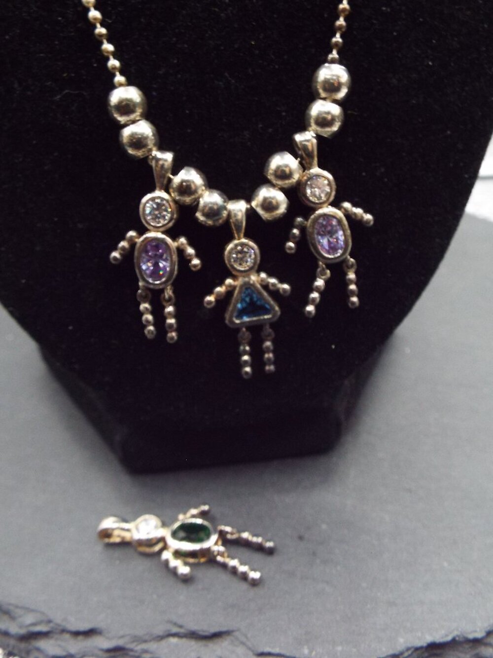 VINTAGE RETRO KIDS STERLING 4 CHILDREN BIRTH STONES CHAIN & BEAD NECKLACE 69